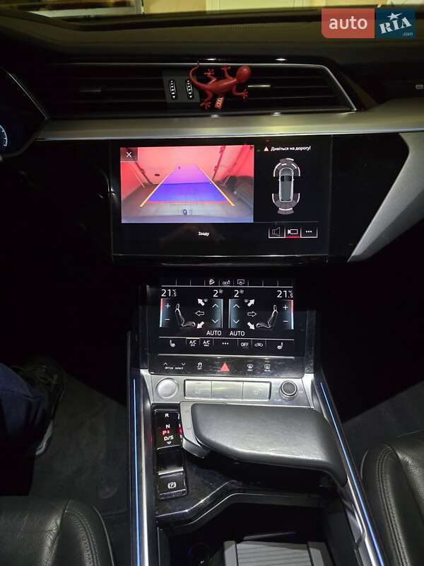 Внедорожник / Кроссовер Audi e-tron 2020 в Ужгороде