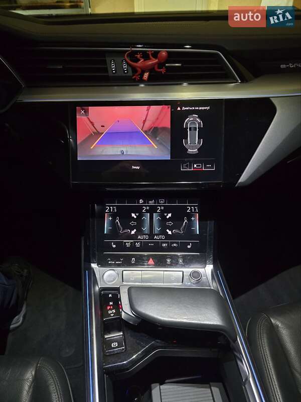 Позашляховик / Кросовер Audi e-tron 2020 в Ужгороді