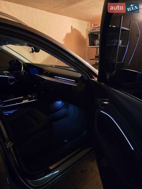 Позашляховик / Кросовер Audi e-tron 2020 в Ужгороді