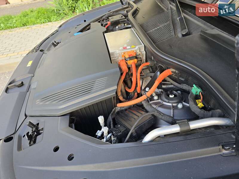 Позашляховик / Кросовер Audi e-tron 2020 в Ужгороді