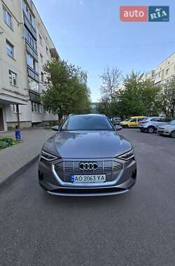 Внедорожник / Кроссовер Audi e-tron 2020 в 