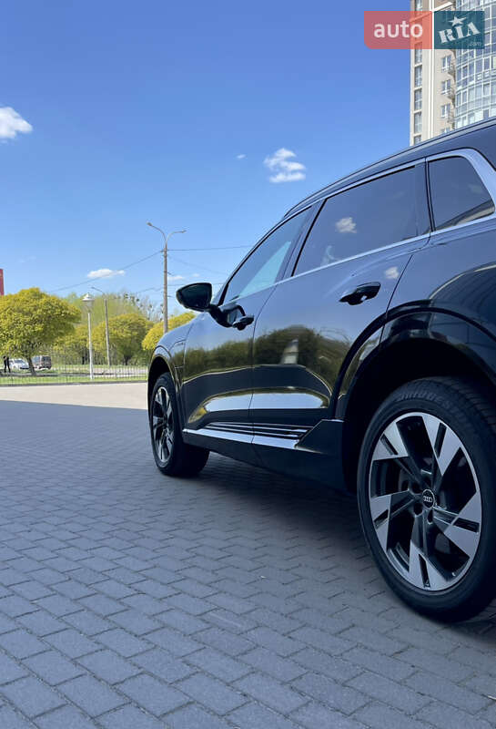 Внедорожник / Кроссовер Audi e-tron 2021 в Хмельницком
