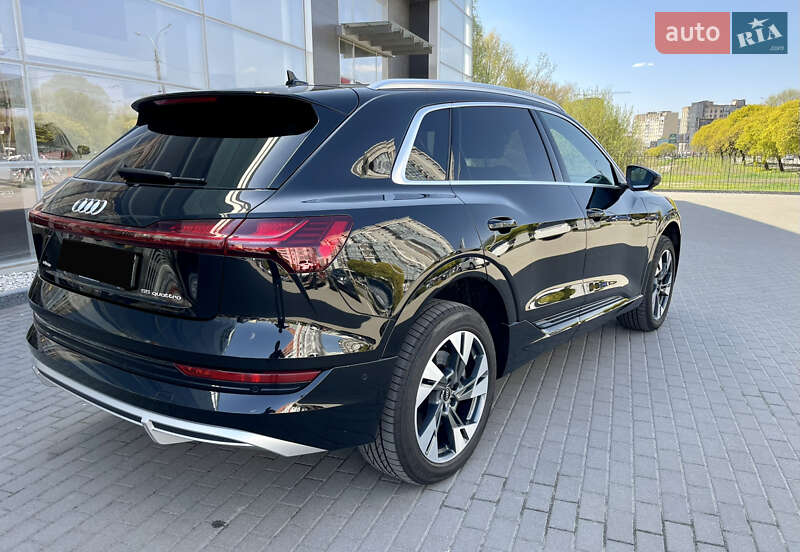 Внедорожник / Кроссовер Audi e-tron 2021 в Хмельницком