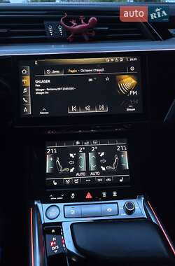 Внедорожник / Кроссовер Audi e-tron 2020 в 
