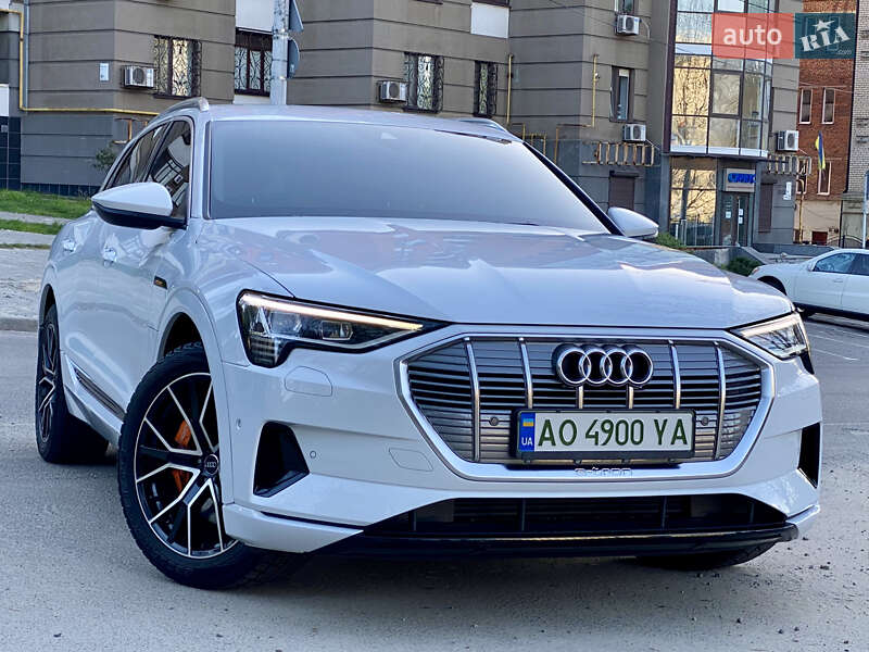 Позашляховик / Кросовер Audi e-tron 2020 в Дніпрі