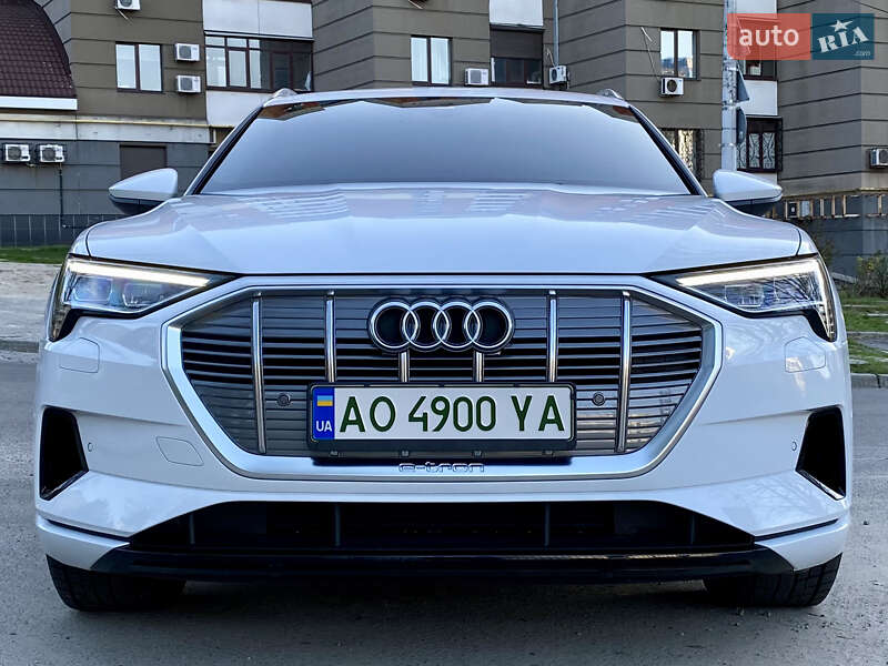 Позашляховик / Кросовер Audi e-tron 2020 в Дніпрі
