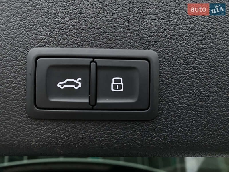 Позашляховик / Кросовер Audi e-tron 2020 в Дніпрі
