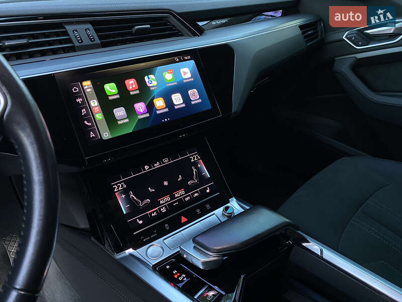 Позашляховик / Кросовер Audi e-tron 2020 в Дніпрі