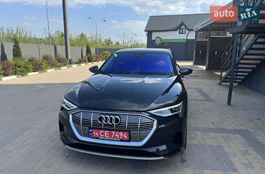 Внедорожник / Кроссовер Audi e-tron 2019 в 