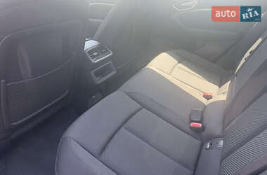 Внедорожник / Кроссовер Audi e-tron 2019 в 