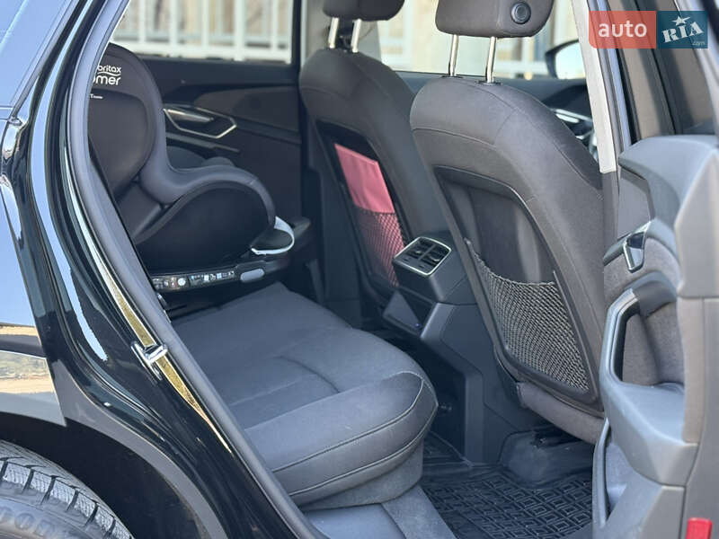 Позашляховик / Кросовер Audi e-tron 2019 в Тернополі