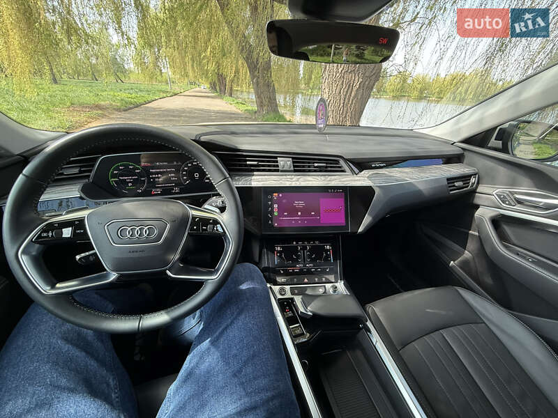 Внедорожник / Кроссовер Audi e-tron 2021 в Ровно