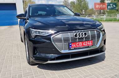 Внедорожник / Кроссовер Audi e-tron 2021 в 