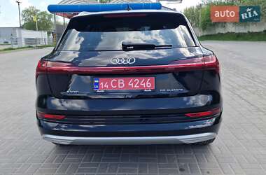 Внедорожник / Кроссовер Audi e-tron 2021 в 