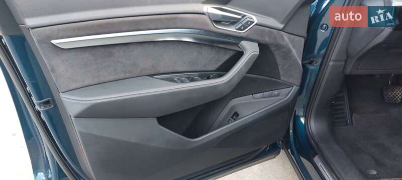 Внедорожник / Кроссовер Audi e-tron 2019 в Тячеве
