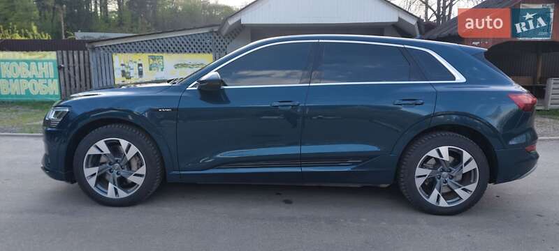 Внедорожник / Кроссовер Audi e-tron 2019 в Тячеве