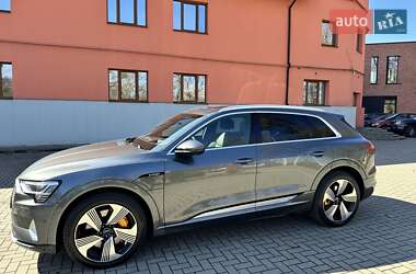 Внедорожник / Кроссовер Audi e-tron 2019 в 