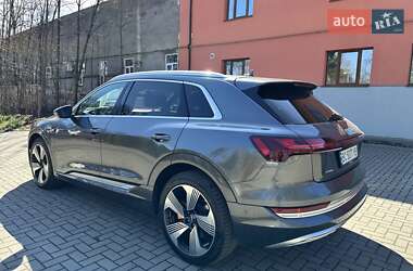 Внедорожник / Кроссовер Audi e-tron 2019 в 