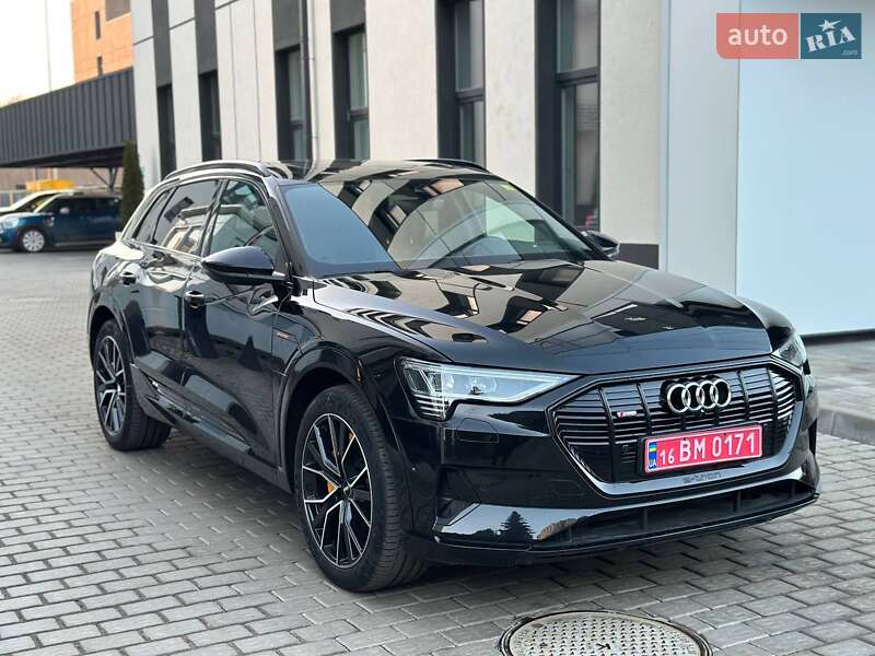 Позашляховик / Кросовер Audi e-tron 2020 в Києві