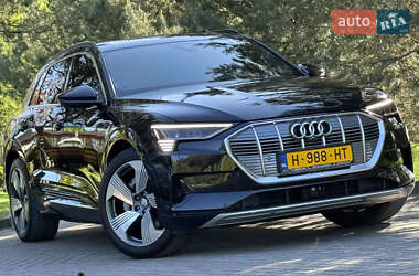 Внедорожник / Кроссовер Audi e-tron 2019 в 