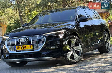 Внедорожник / Кроссовер Audi e-tron 2019 в 