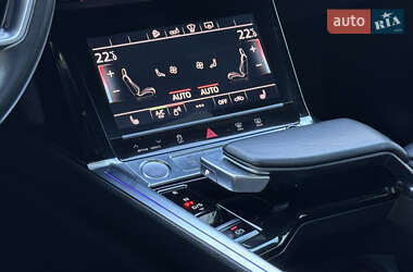 Внедорожник / Кроссовер Audi e-tron 2019 в 