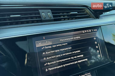 Внедорожник / Кроссовер Audi e-tron 2019 в 