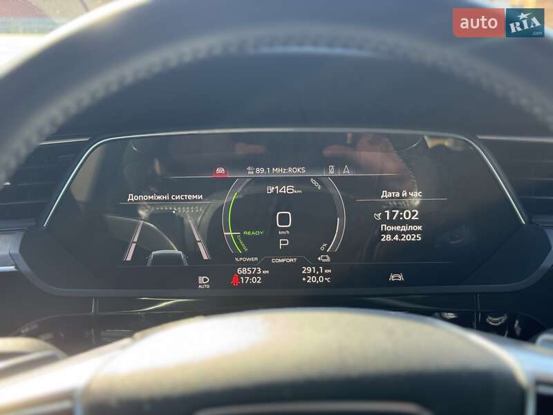 Внедорожник / Кроссовер Audi e-tron 2019 в Львове