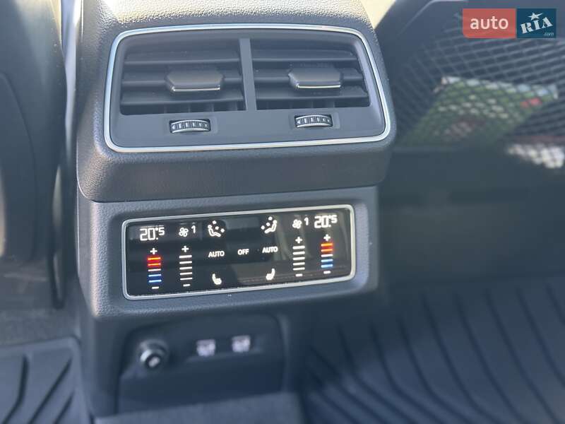 Внедорожник / Кроссовер Audi e-tron 2019 в Львове