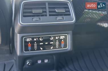 Внедорожник / Кроссовер Audi e-tron 2019 в 