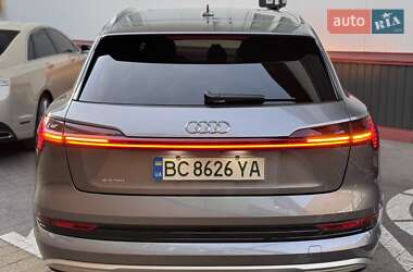 Внедорожник / Кроссовер Audi e-tron 2019 в 