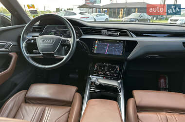 Внедорожник / Кроссовер Audi e-tron 2020 в 