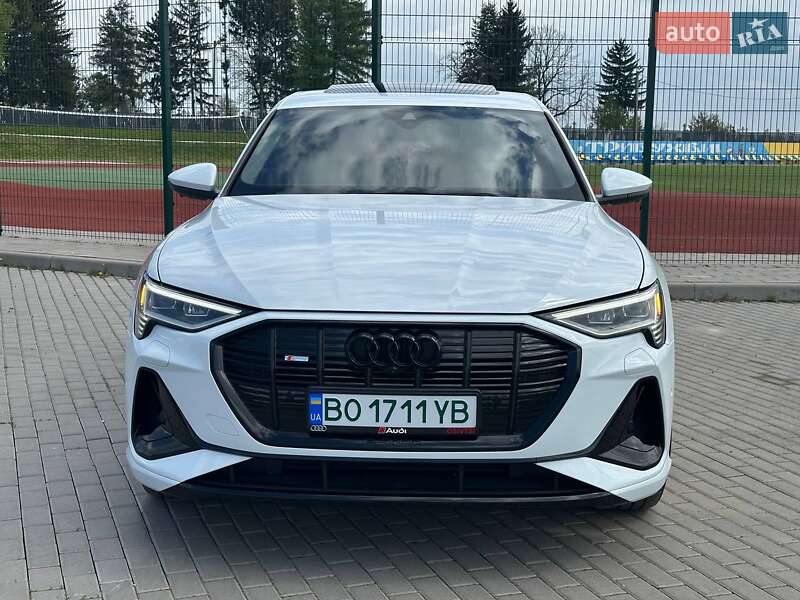 Внедорожник / Кроссовер Audi e-tron 2021 в Бучаче