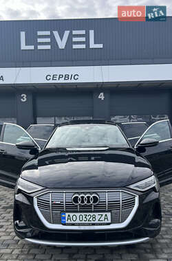 Внедорожник / Кроссовер Audi e-tron 2020 в 