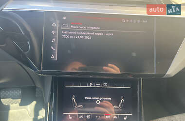 Внедорожник / Кроссовер Audi e-tron 2020 в 