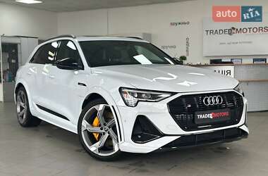 Внедорожник / Кроссовер Audi e-tron 2022 в Киеве