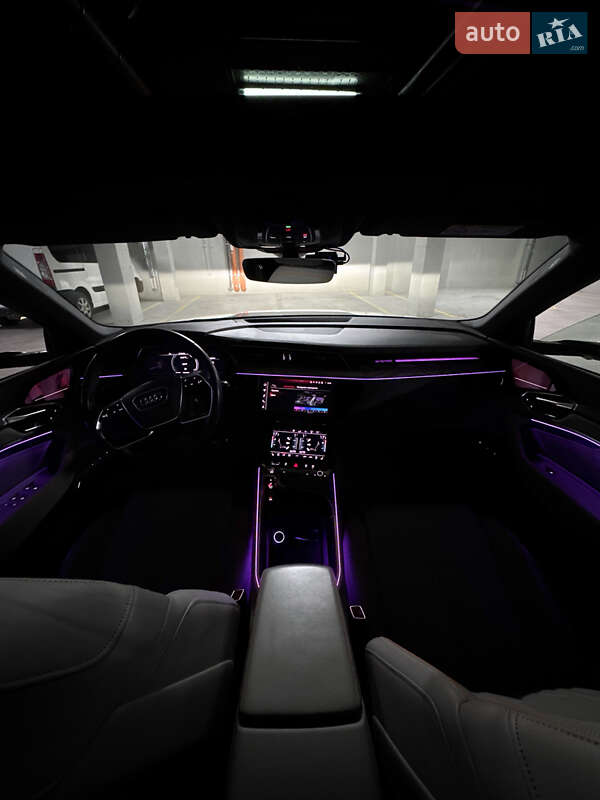 Внедорожник / Кроссовер Audi e-tron 2019 в Одессе фото 45 Внедорожник / Кроссовер Audi e-tron 2019 в Одессе