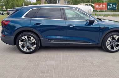 Внедорожник / Кроссовер Audi e-tron 2020 в 