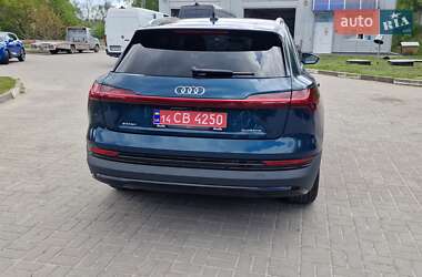Внедорожник / Кроссовер Audi e-tron 2020 в 