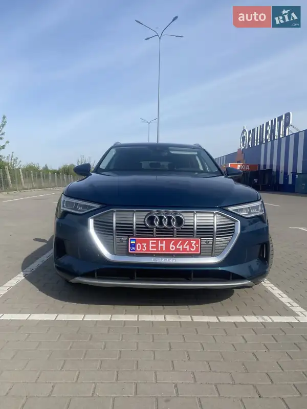 Audi e-tron