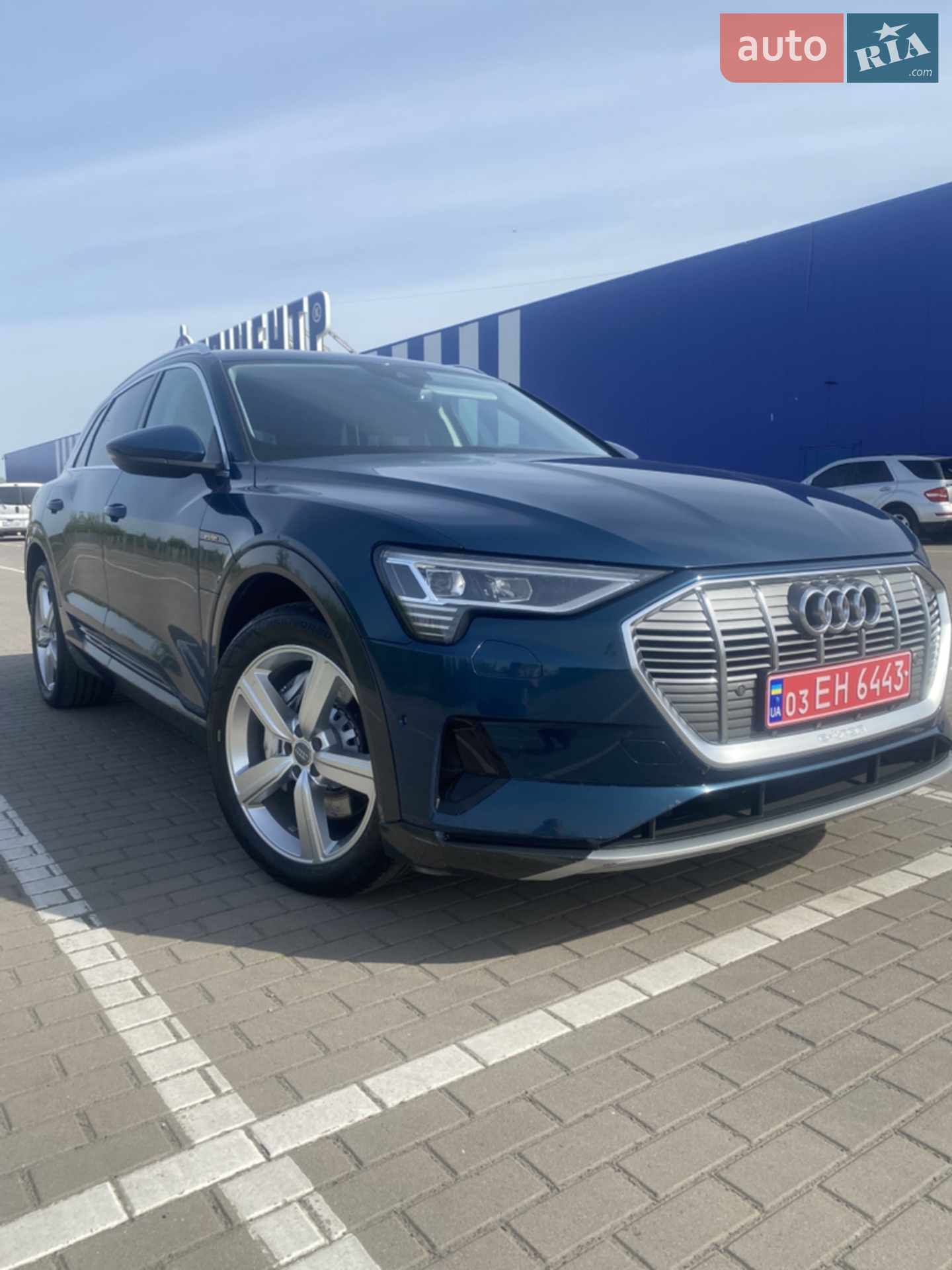 2020 Audi e-tron - мініатюра 5