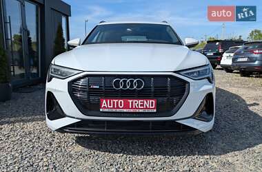 Внедорожник / Кроссовер Audi e-tron 2020 в 