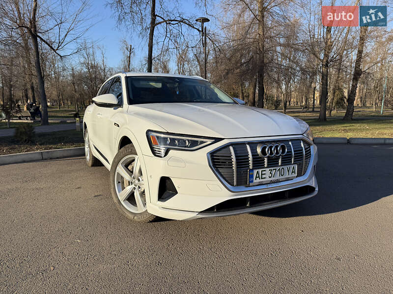 Внедорожник / Кроссовер Audi e-tron 2019 в Кривом Роге
