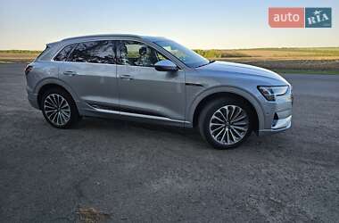 Внедорожник / Кроссовер Audi e-tron 2019 в 