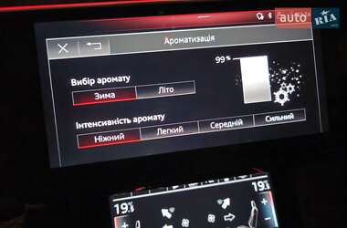 Внедорожник / Кроссовер Audi e-tron 2019 в 