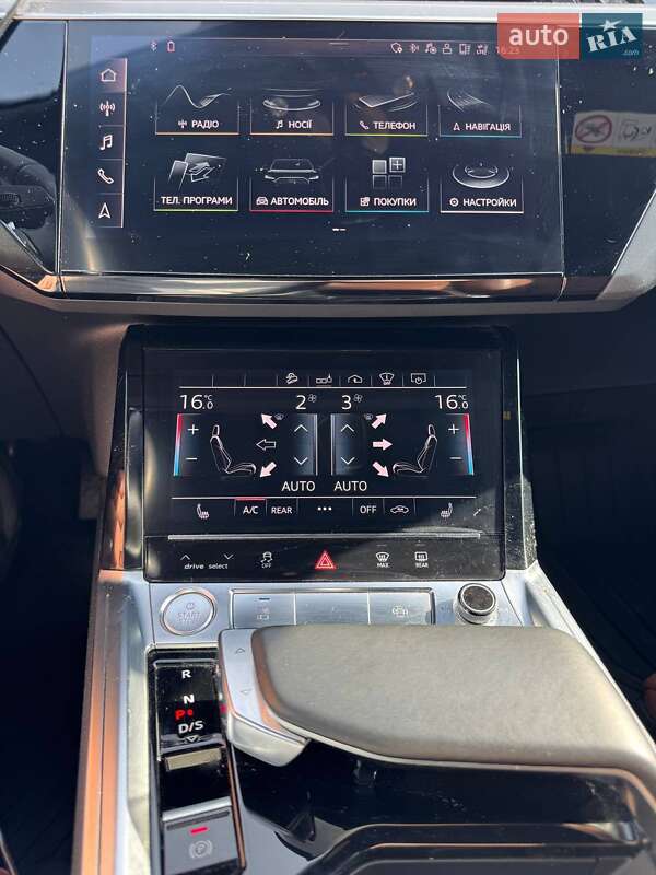 Позашляховик / Кросовер Audi e-tron 2019 в Житомирі