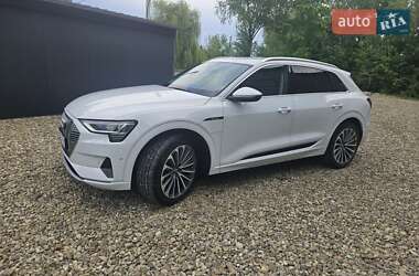 Внедорожник / Кроссовер Audi e-tron 2019 в 