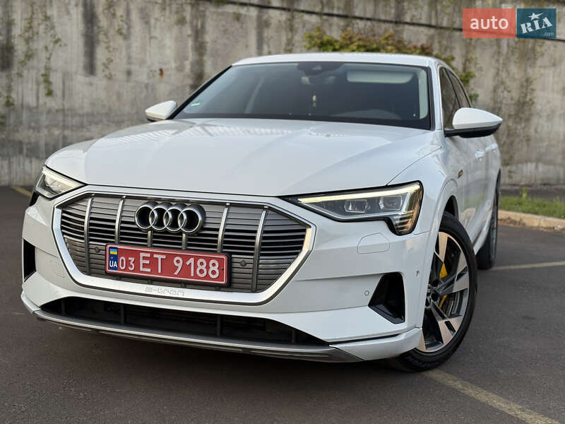 Внедорожник / Кроссовер Audi e-tron 2021 в Ровно