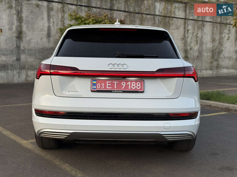 Внедорожник / Кроссовер Audi e-tron 2021 в Ровно