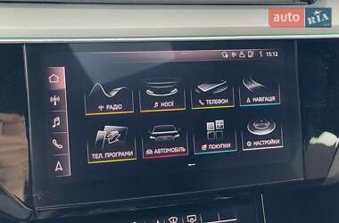 Позашляховик / Кросовер Audi e-tron 2019 в 
